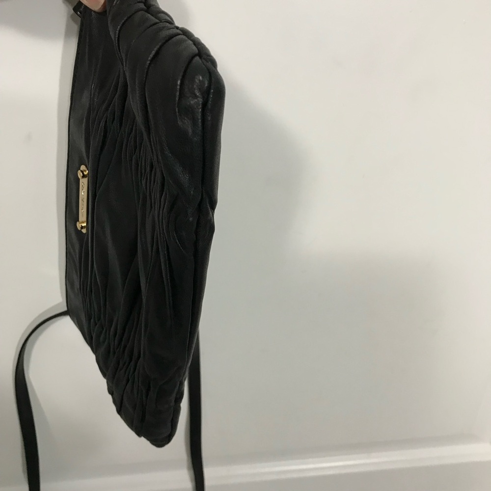 Michael Kors Webster Black Leather Ruched Shoulder Clutch Bag EUC - Picture 7 of 8